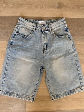 Rise Supply Co. Acid Wash Denim Bermuda Jorts Size 7